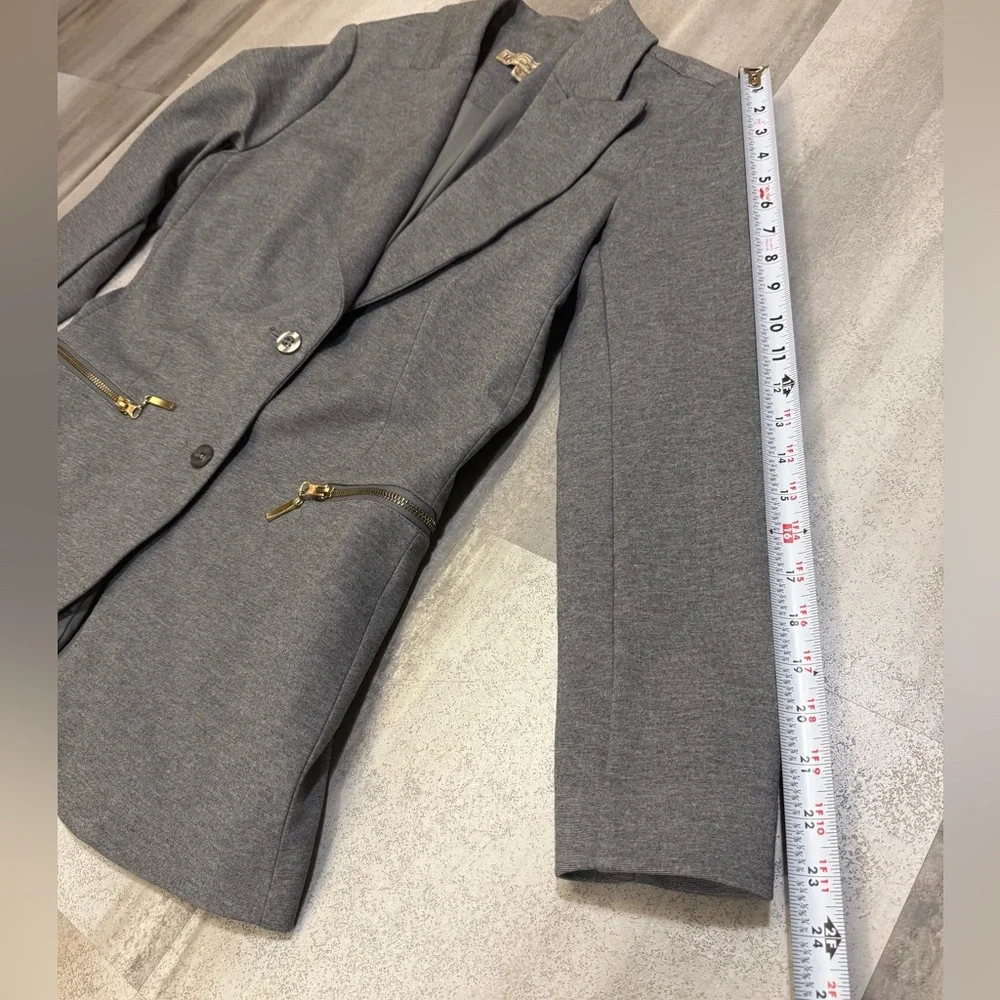 DC Gray Women's Blazer with Zipper Accents
